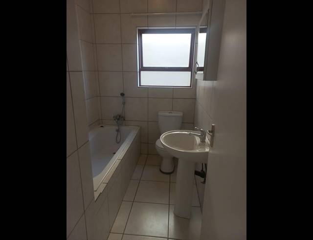 2 BEDROOM PROPERTY TO RENT IN VANDERBIJLPARK CW 1